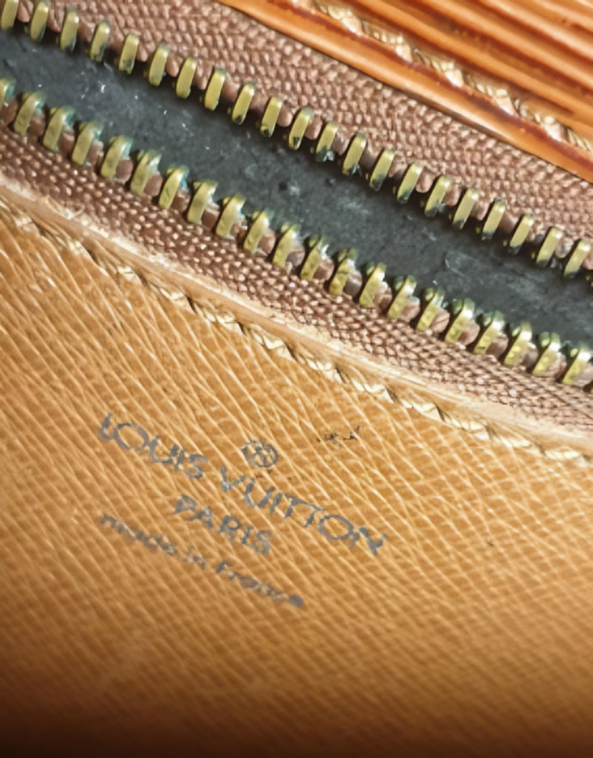 Louis Vuitton Saint Cloud Shoulder Bag - Epi Leather (Vintage Archive)